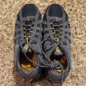 Columbia Black and Gray Hiking Shoes